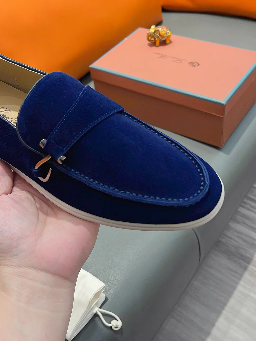 Men's shoes LORO PIANA "LP" P420 Regular size: 38-44 (casual shoes) Product materials: Selected high-mercerized suede upper, comfortable sheepskin lining; original outsole.